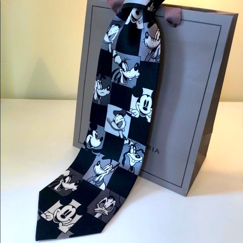 Disney Tie